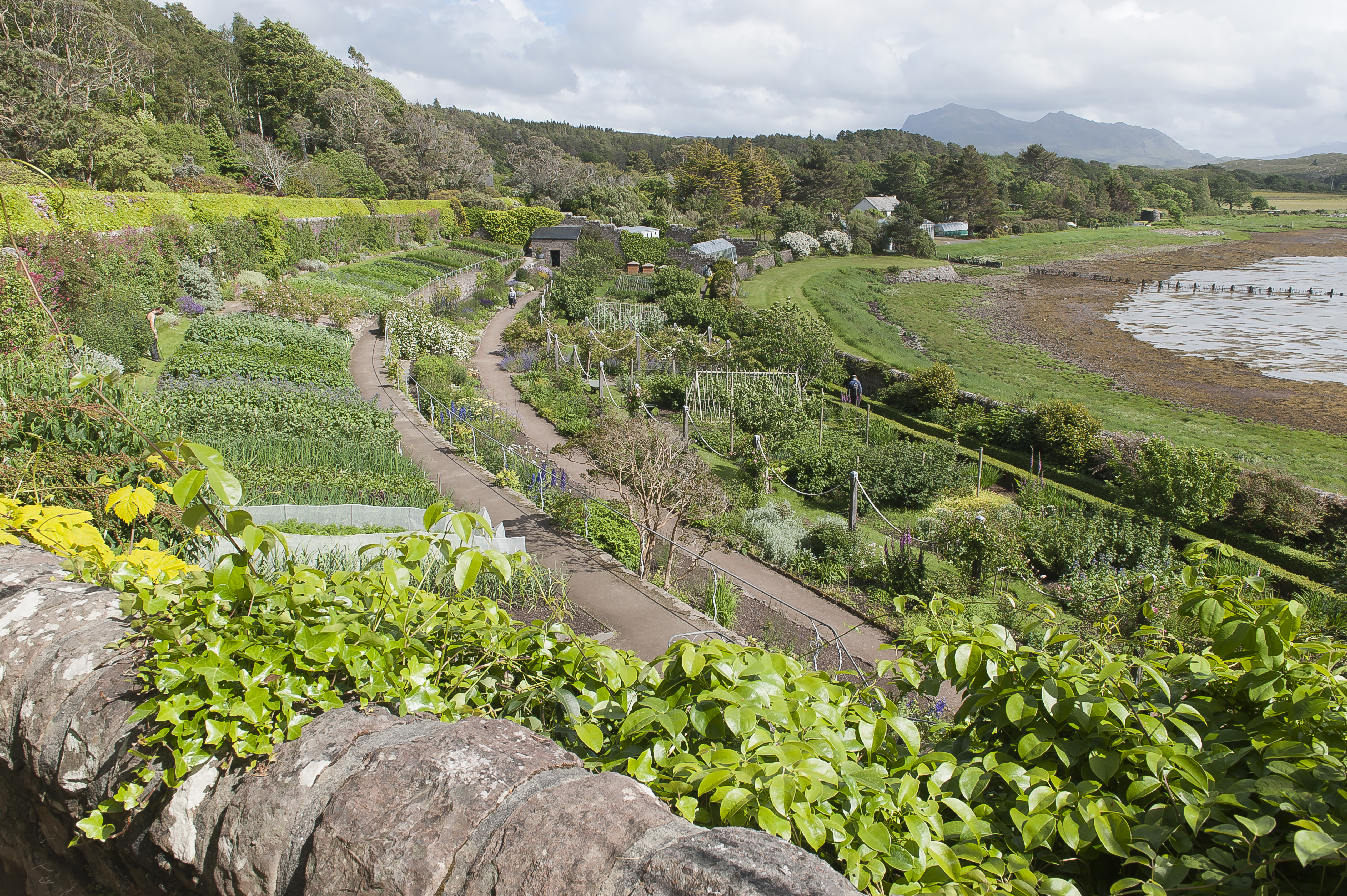 INVEREWE GARDEN · POOLEWE
